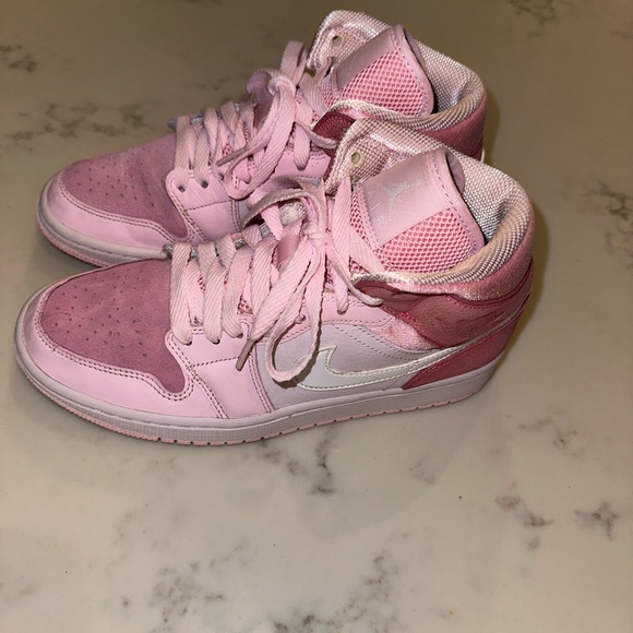 COPY - Pink Jordan 1 - Picture 3 of 10
